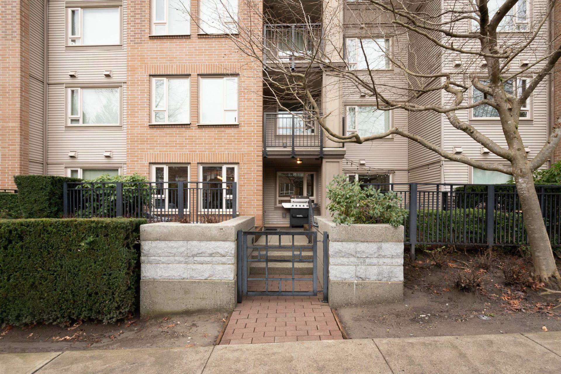 104, 3105 Lincoln Avenue, view 2