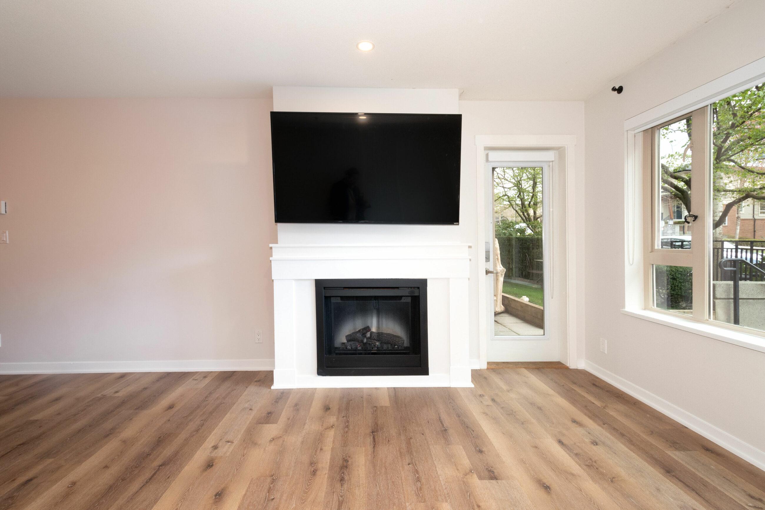 104, 3105 Lincoln Avenue, view 4