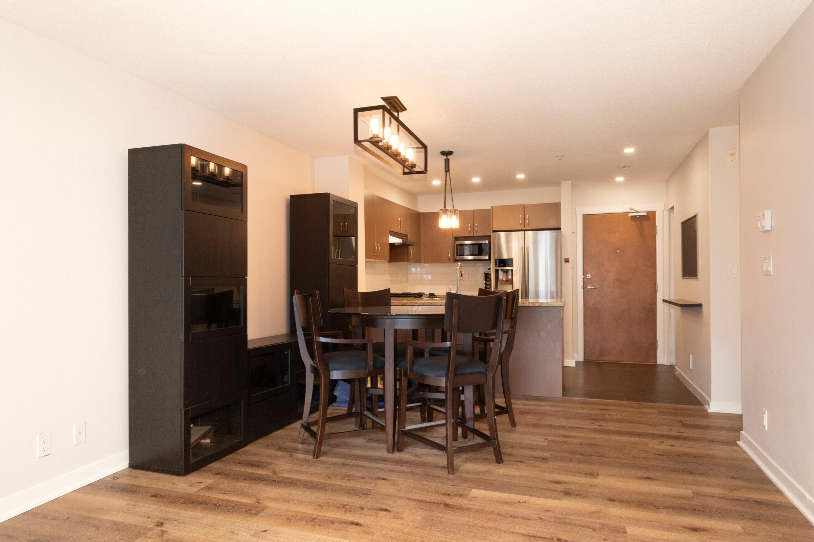 104, 3105 Lincoln Avenue, view 5