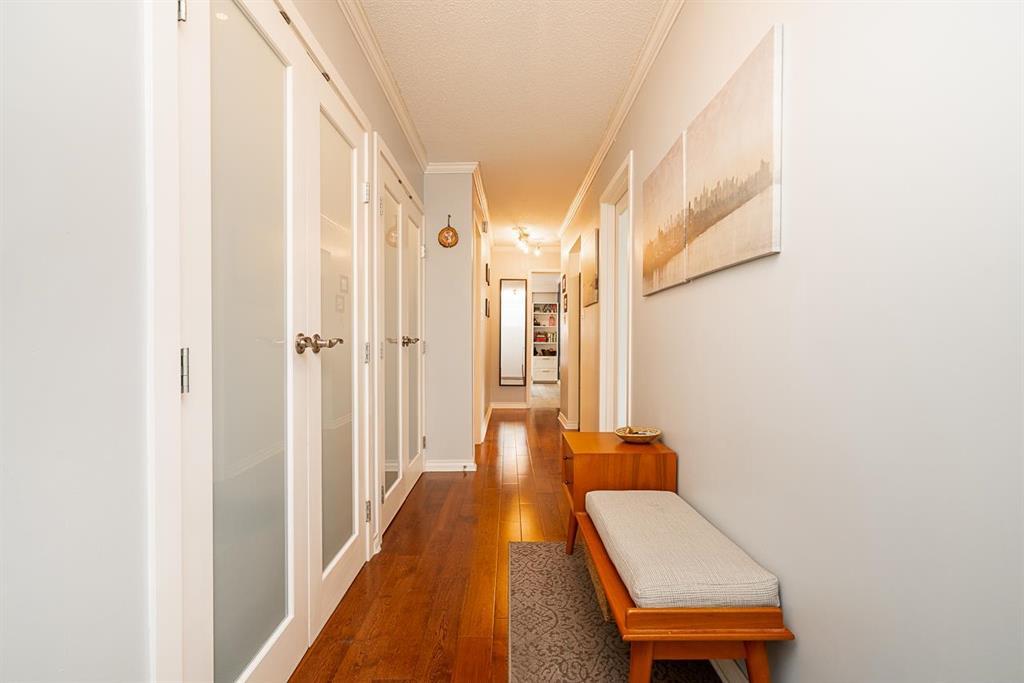 108, 307 W 2nd Street, view 4
