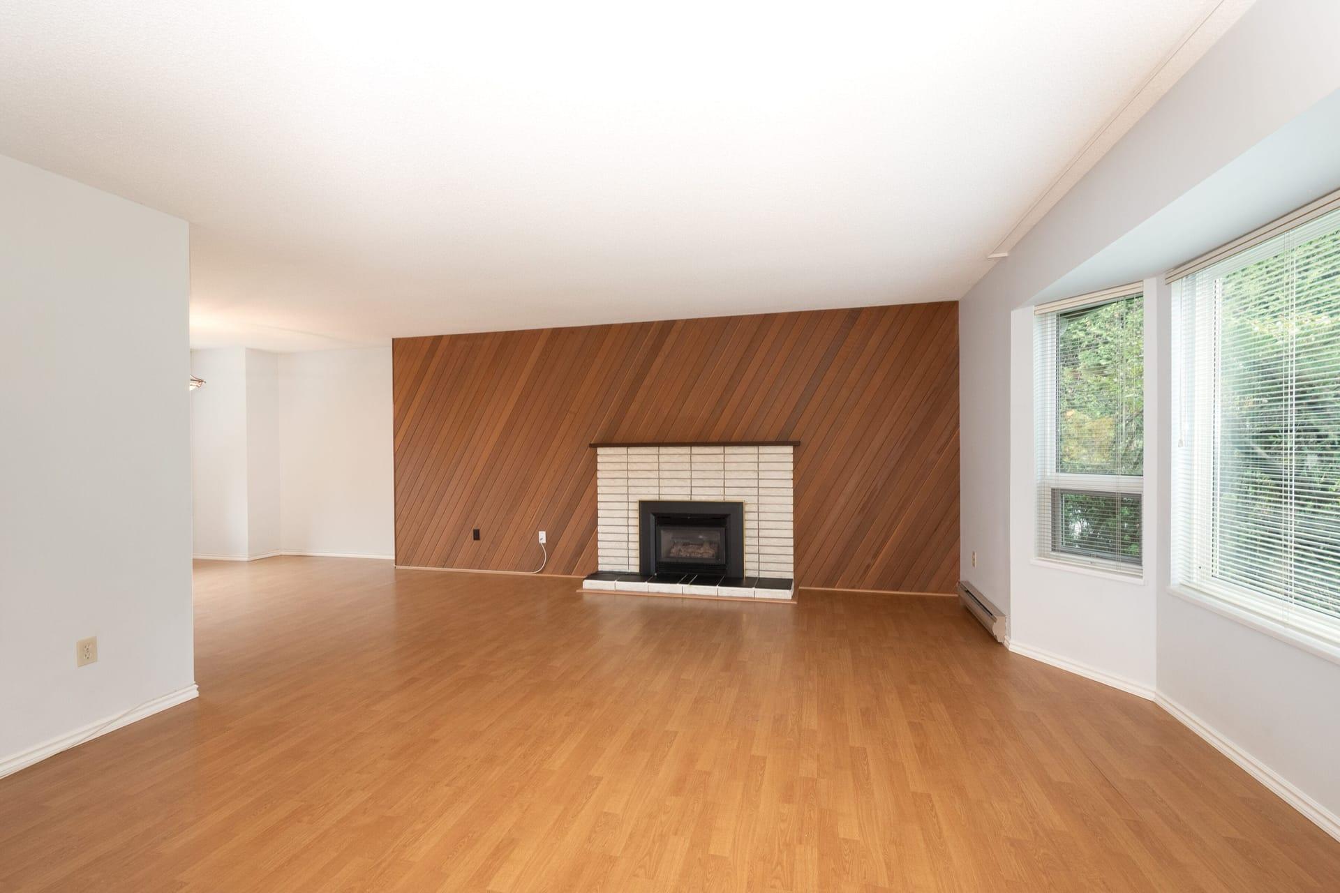 1285 Lucking Place, view 4