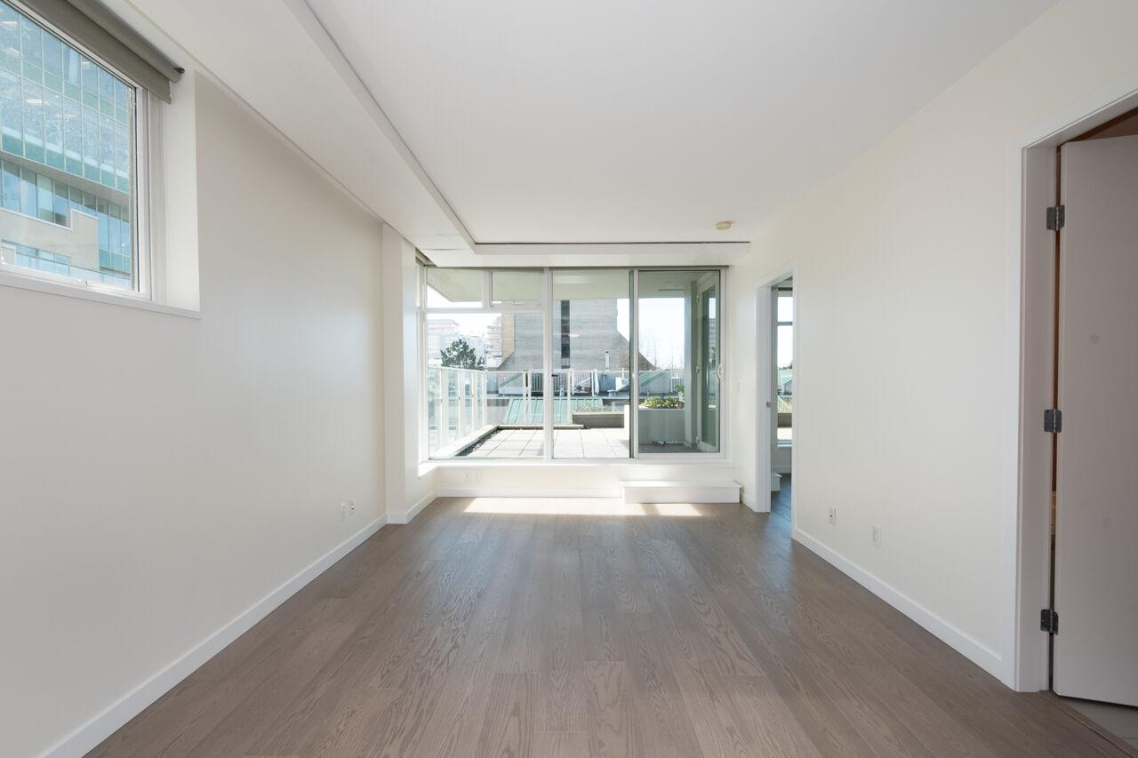 601, 728 W 8th Avenue, view 4