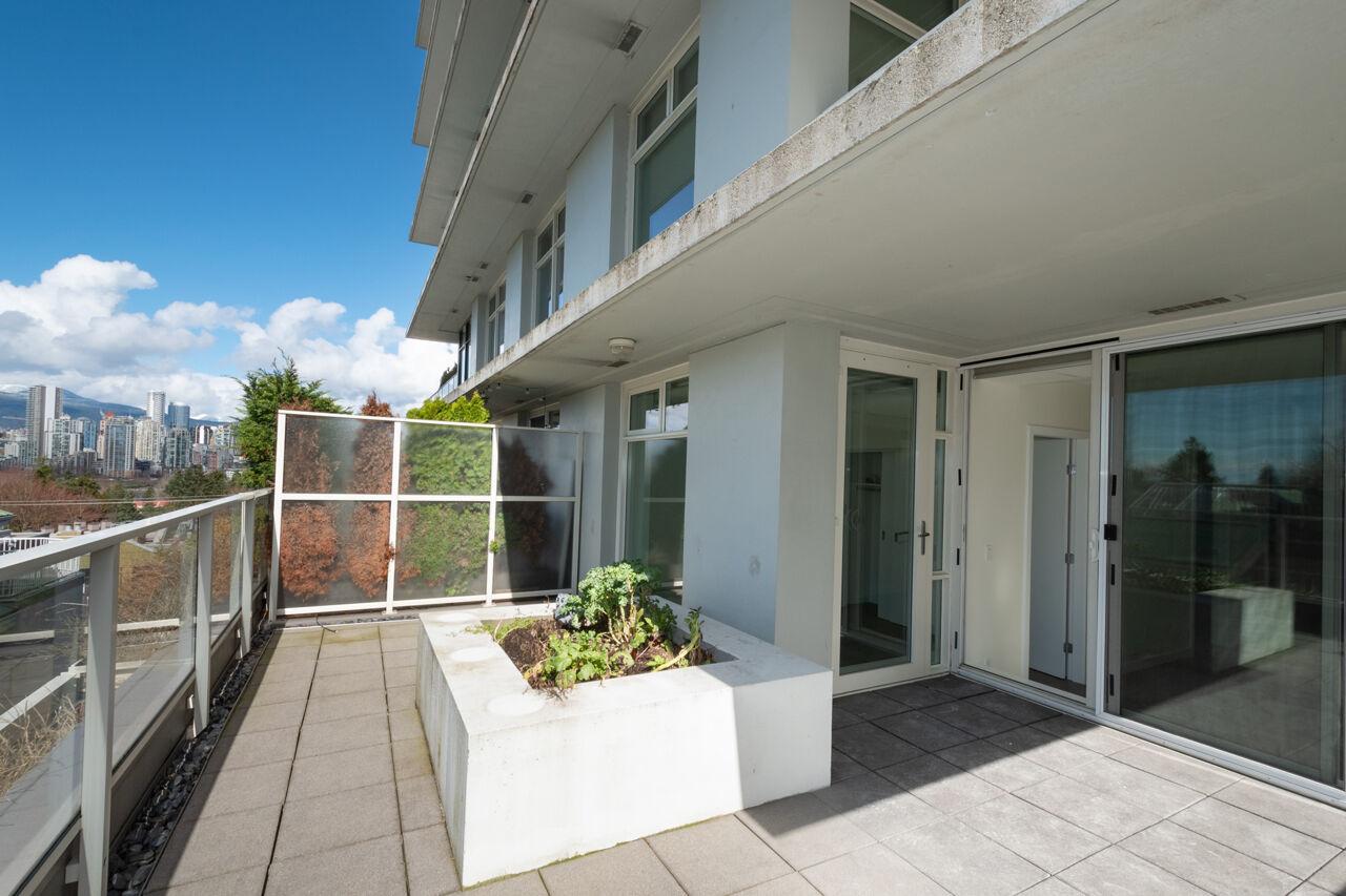 601, 728 W 8th Avenue, Vancouver Condo for sale by Jose Rangel