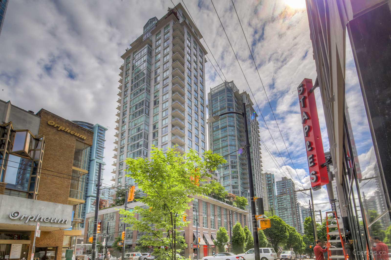 705, 565 Smithe Street, Vancouver Condo for sale by Jose Rangel
