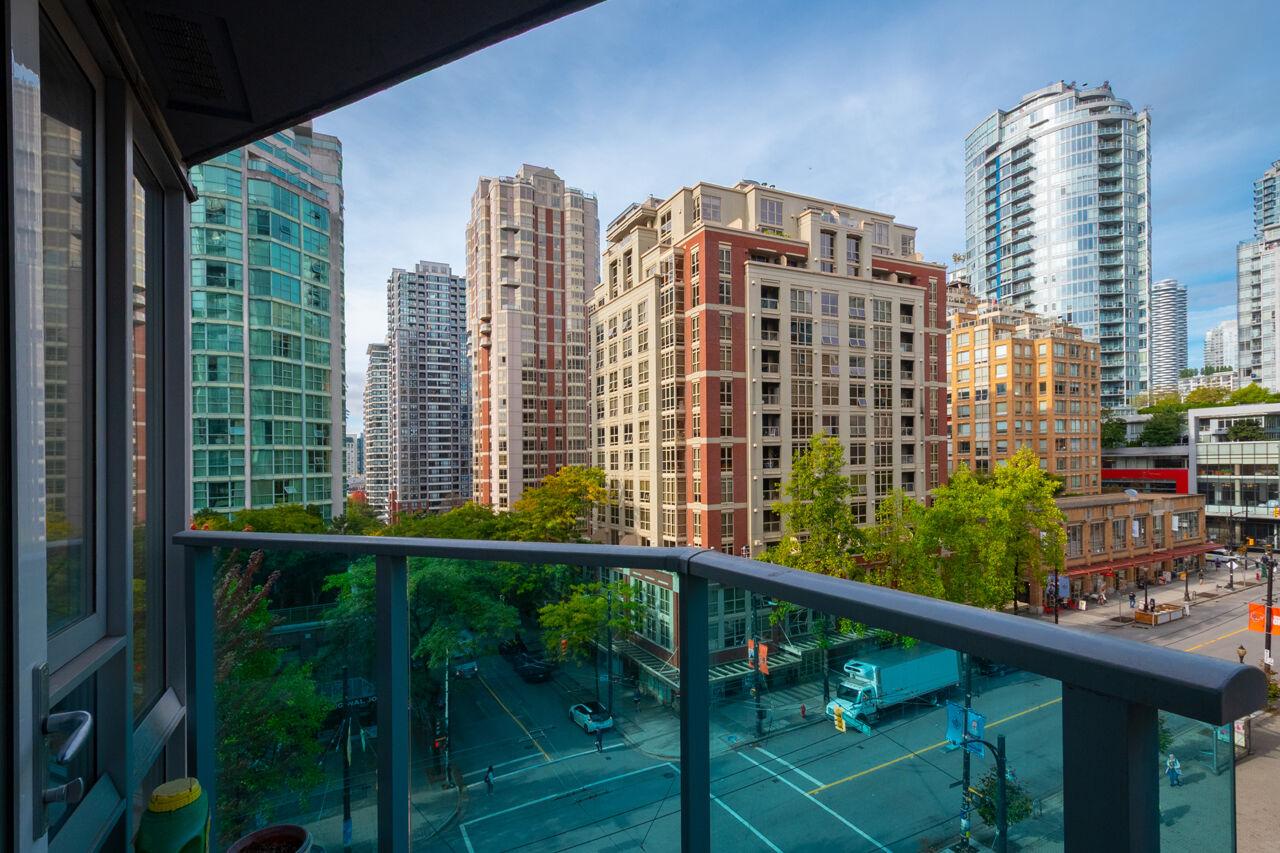 805, 788 Hamilton Street, view 4